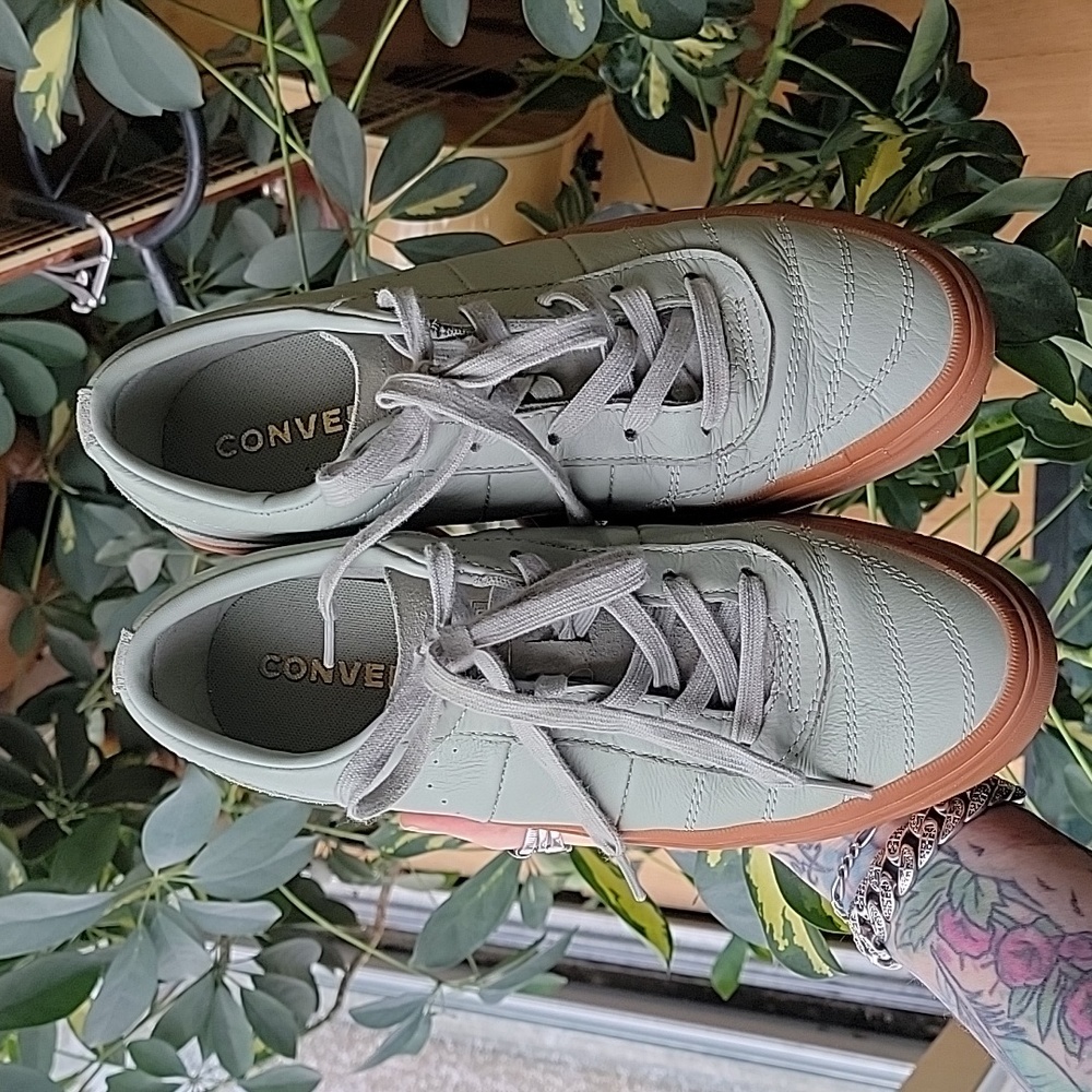 Converse one star